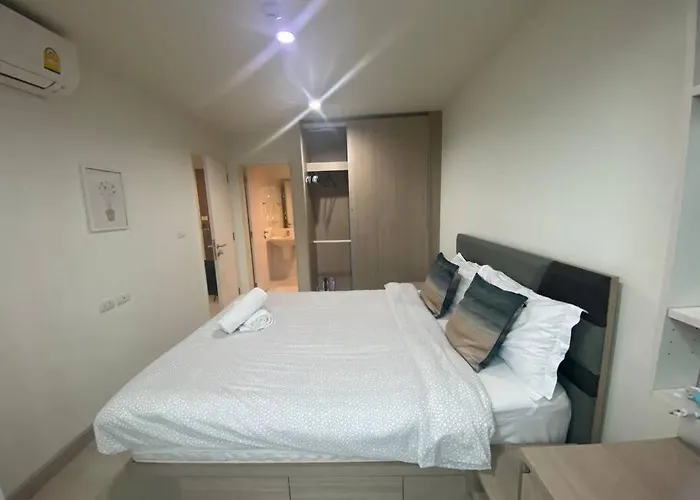 Cozy With Free Wi-fi Netflix Near Bts Onnut Bangkok