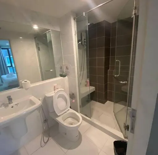 Cozy With Free Wi-fi Netflix Near Bts Onnut Bangkok